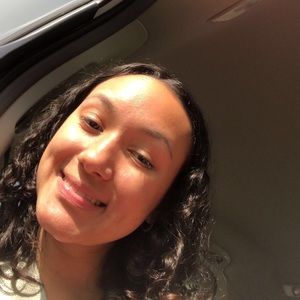 Meet your Posher, Abigail